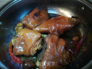 Spiced Braised Pork Trotter recipe