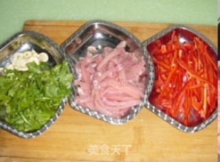 Stir-fried Shredded Pork with Red Pepper recipe