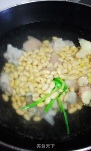 Soy Stewed Trotter recipe