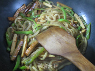 Stir-fried Potato Vermicelli with Green Pepper recipe