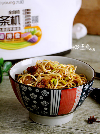 Braised Noodles with Soy Sprouts