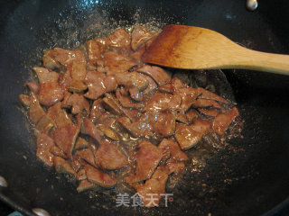 Stir-fried Liver Tip with Purple Beetroot recipe