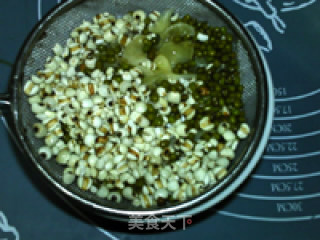 Lily Barley and Mung Soy Milk recipe