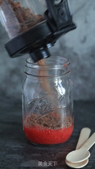 Crunchy Strawberry Milkshake recipe