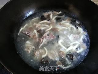 Three Fresh Soup with Fungus and Mushroom recipe