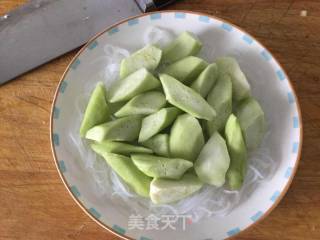 Steamed Loofah with Garlic Vermicelli recipe