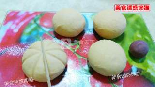 Pumpkin Peanut Buns recipe