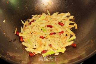 Stir-fried Shredded Pork with Fresh Bamboo Shoots recipe