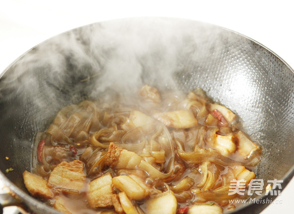Pork Stew Noodles recipe
