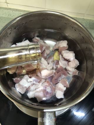 Braised Pork Stew with Dried Potato Chips recipe