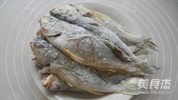 Crispy Yellow Croaker recipe