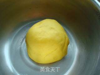 Sweet and Soft Sesame Fragrant Pumpkin Pie recipe