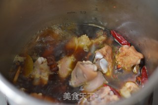 It’s Cold and Stick A Bit of Fat [braised Pork Knuckles] (pressure Cooker Version) recipe