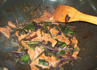 Stir-fried Liver Tip with Purple Beetroot recipe