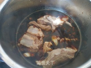 Donkey Meat in Sauce recipe