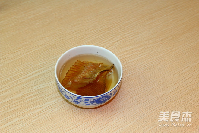 Puffed Fish Gill Dendrobium Probiotic Soup-soup Designed for Men recipe