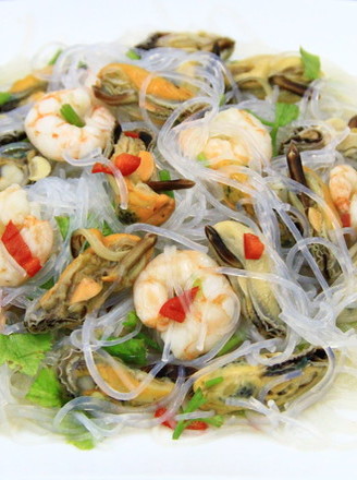 Fresh and Refreshing Seafood Mixed Vermicelli recipe