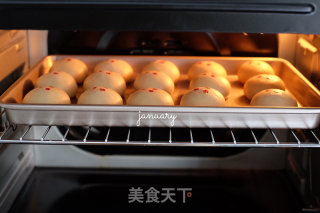 Mustard Fresh Meat Mooncakes recipe