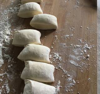 Broccoli Sprout Sea Cucumber Meat Bun recipe