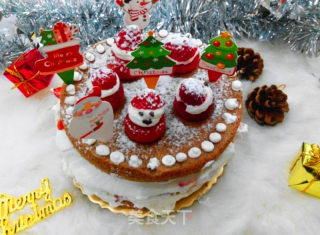 Naked Cake Full of Christmas Atmosphere recipe