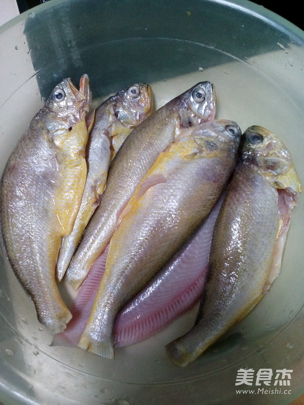 Fried Yellow Croaker recipe