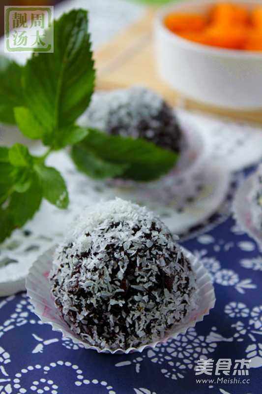 Purple Rice Coconut Mango Balls recipe