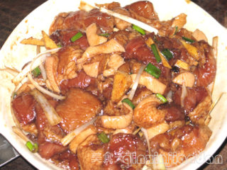 Stir-fried Pork with Matsutake recipe