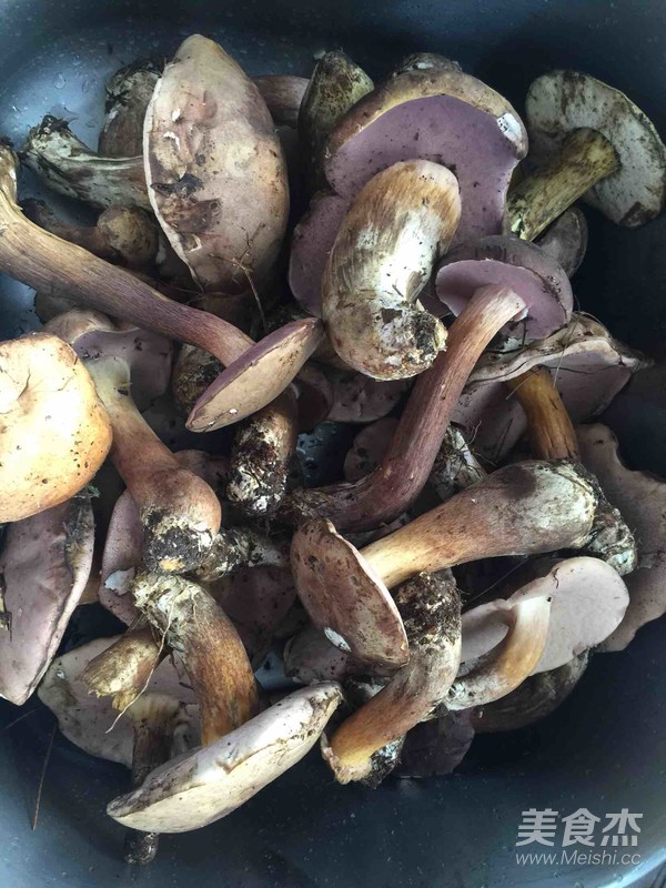 Stir-fried Wild Porcini Mushrooms recipe