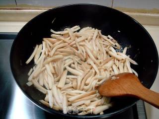 Stir-fried King Pleurotus with Chives recipe