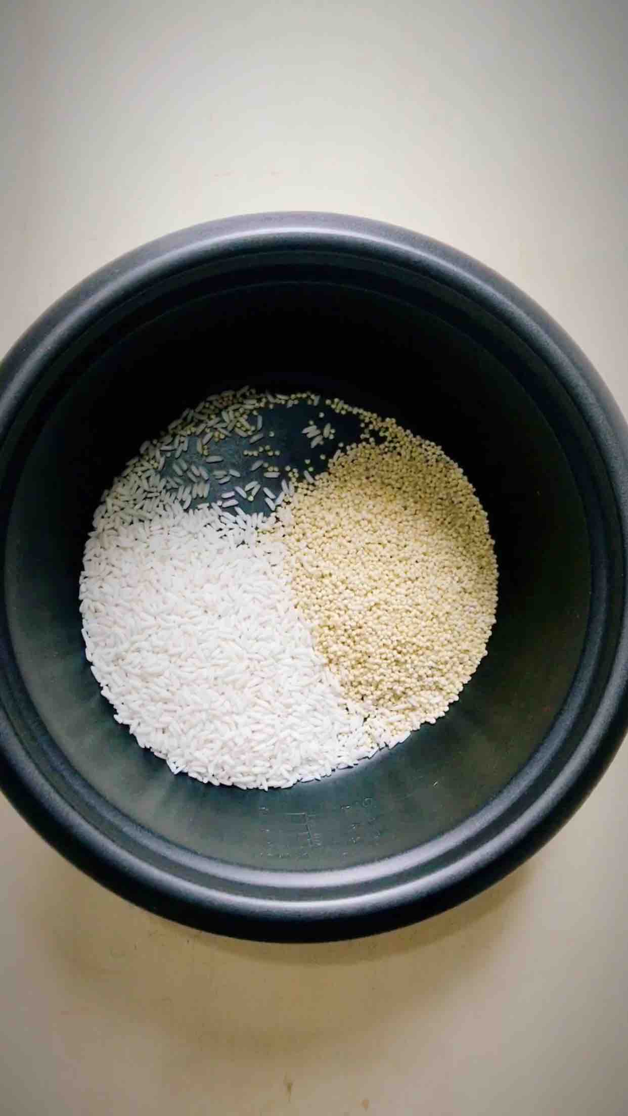 Two Rice Porridge with Jujube and Longan recipe