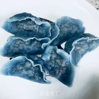 Butterfly Pea Flower and Celery Dumplings recipe