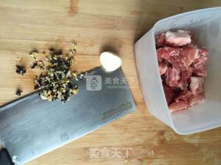 Steamed Pork Ribs with Lotus Bean Sauce recipe