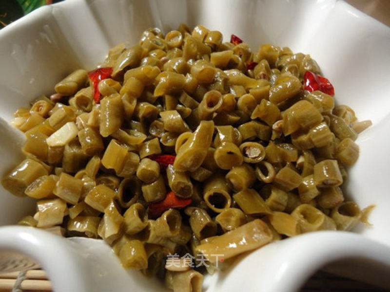Breakfast with Porridge and Side Dishes-spicy Stir-fried Soaked Cowpeas recipe