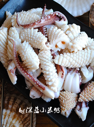 Skillfully Cut Squid Flower
