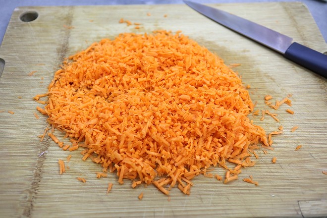 Pork Parsley Carrot Hot Dumplings recipe