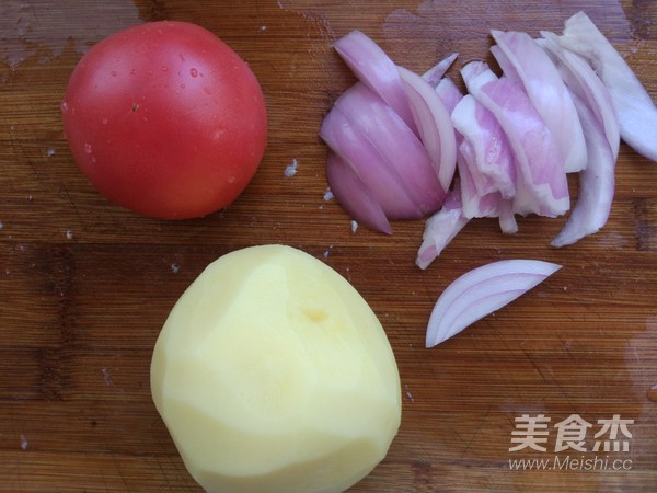 Tomato and Potato Beef Soup recipe