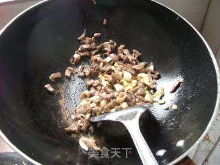 Stir-fried Chicken Gizzards with Capers recipe