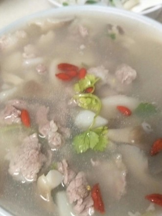 Yam Lean Pork and Fresh Mushroom Soup recipe