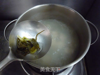 Spare Ribs Soup with Loofah Mushroom recipe