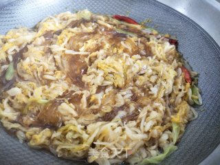 "sweet and Sour Food" Fried Noodles with Pickled Cabbage recipe