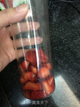 Strawberry Milkshake recipe