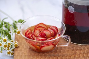 Rose Nectar Slowly Blooming in The Cup recipe