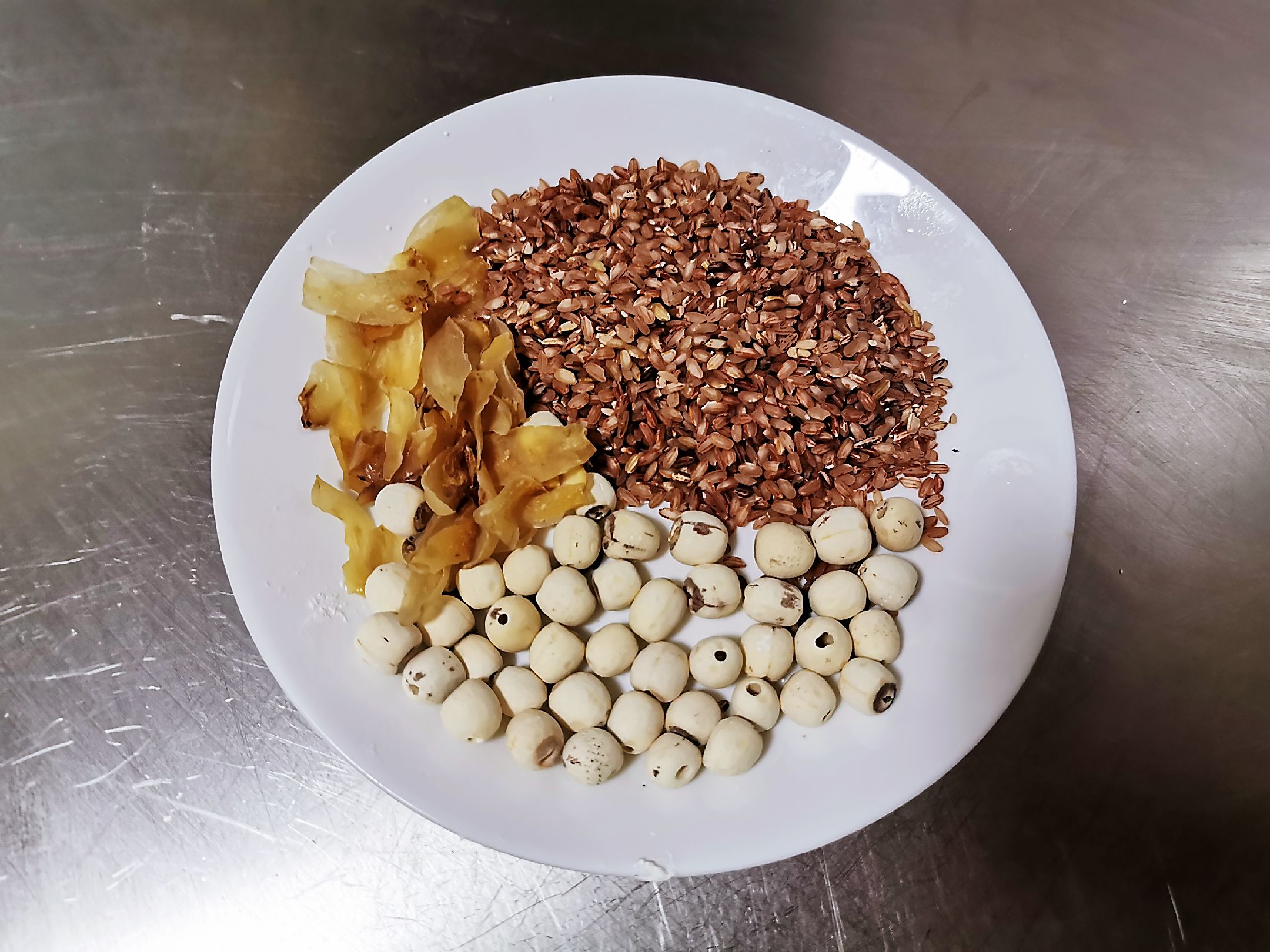 Red Rice, Lotus Seed and Lily Porridge recipe
