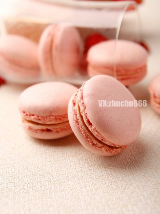 Raspberry Macaron (french Style)