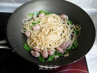 Pasta with Garlic and Black Pepper recipe