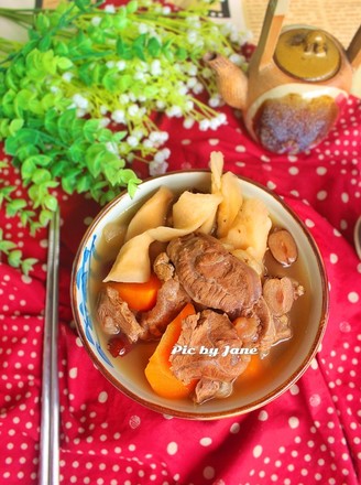 Jujube and Yam Beef Tendon Soup recipe