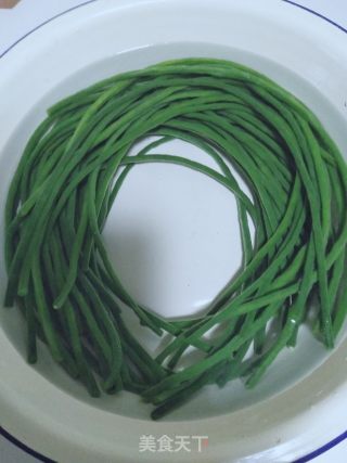 Salted Egg Yolk Sesame Sauce Mixed with Cowpea recipe