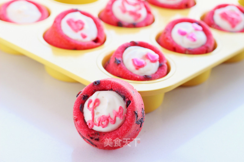 Fluff Strawberry Marshmallow—red Velvet Muffin