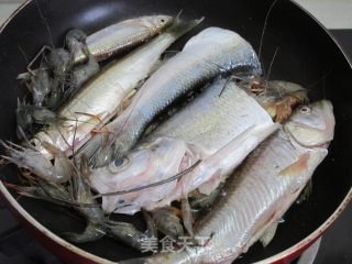 Fresh and Delicious-secret Mixed Fish Pot recipe