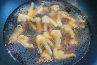 Braised Chicken Feet recipe